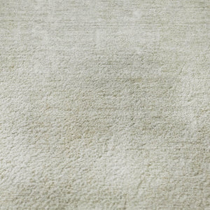 HomeRoots 8' Beige and Ivory Abstract Round Rug - Washable, UV Protected, Durable for Modern Homes & Patios 705788