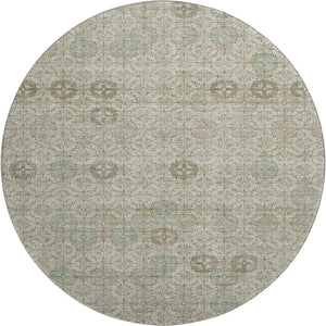HomeRoots 8' Beige and Taupe Geometric Round Rug – Washable, UV-Protected, Perfect for Modern Spaces! 705932