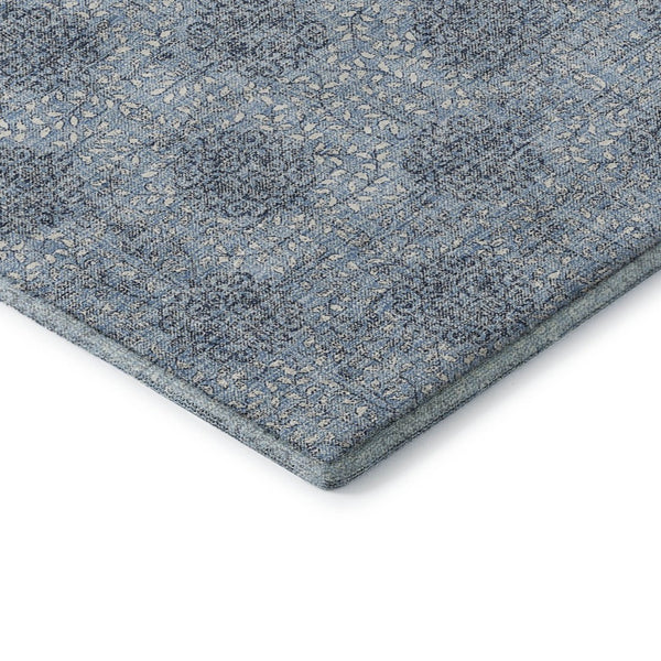 HomeRoots 8' Elegant Blue Gray & Ivory Damask Round Rug - Washable, UV Protected, Non-Slip & Durable Design 705962