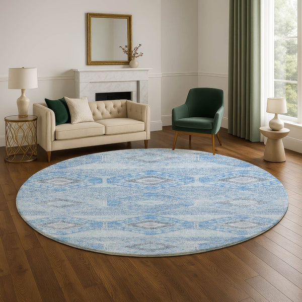 HomeRoots 8' Blue and Gray Geometric Washable Round Rug - Soft, Durable & UV Protected for Modern Spaces 705986