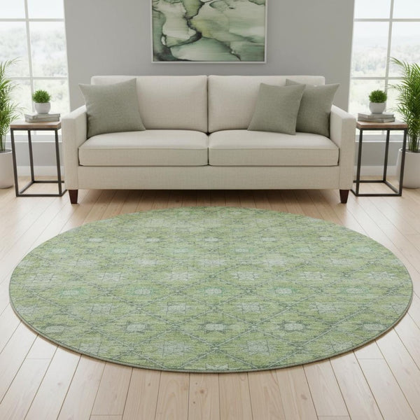 HomeRoots 8' Green and Gray Geometric Round Rug - Washable, UV Resistant, Non-Slip, Ideal for High-Traffic Areas 706028