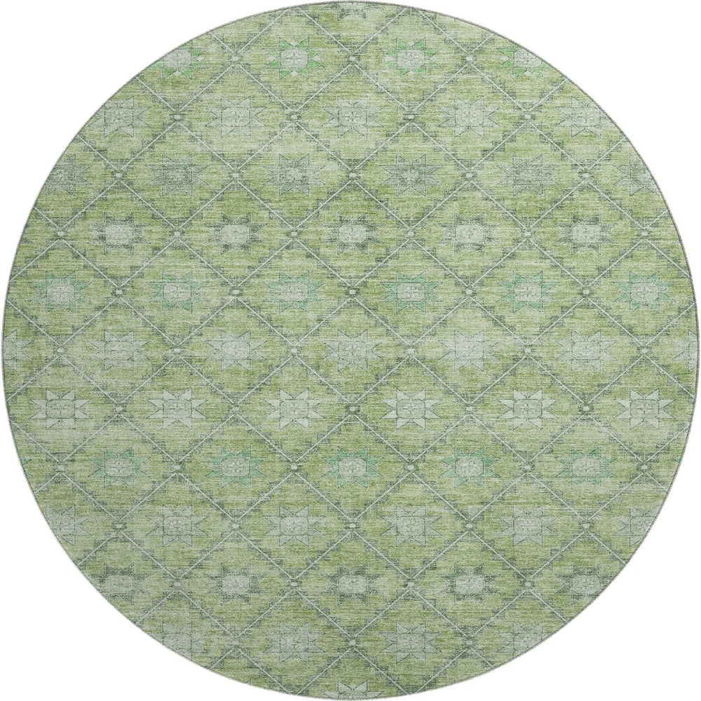 HomeRoots 8' Green and Gray Geometric Round Rug - Washable, UV Resistant, Non-Slip, Ideal for High-Traffic Areas 706028