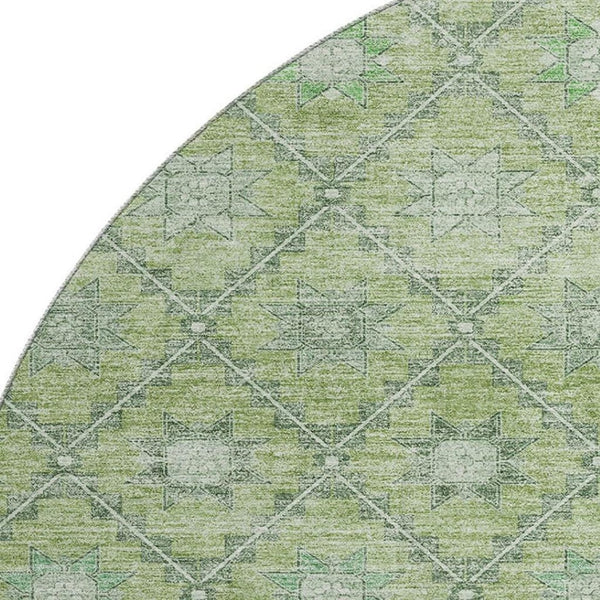 HomeRoots 8' Green and Gray Geometric Round Rug - Washable, UV Resistant, Non-Slip, Ideal for High-Traffic Areas 706028