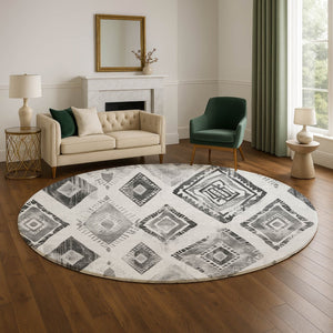 HomeRoots 8' Gray And Silver Geometric Round Rug - Stylish, Stain Resistant, UV Protected for Modern Spaces 706124