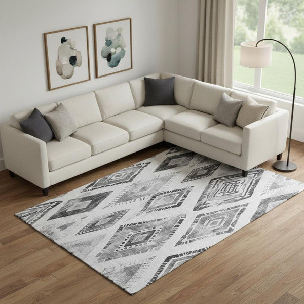HomeRoots 10' Gray and Silver Geometric Area Rug – Washable, UV-Protected, Stain-Resistant for Modern Homes 706127