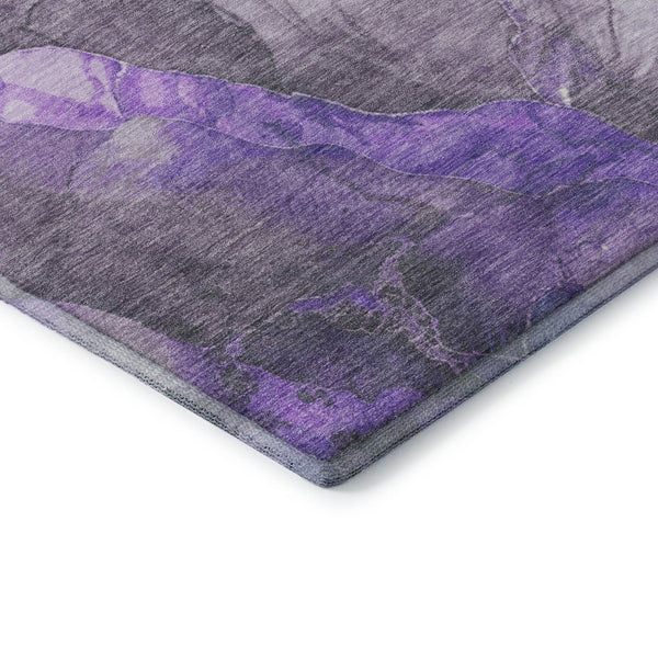 HomeRoots 5' X 8' Elegant Lavender Gray Floral Area Rug - Washable, UV Protected, Non-Slip, Easy Care Design 706195
