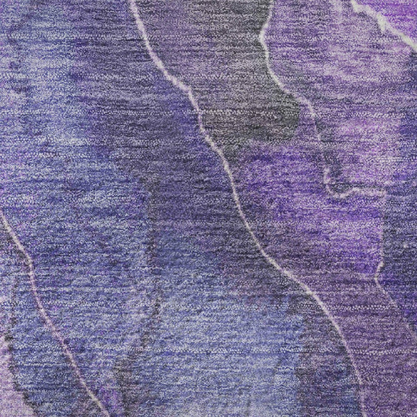 HomeRoots 8' Elegant Floral Round Rug in Lavender Gray and Ivory – Washable, UV Protected, & Non-Slip Design! 706196