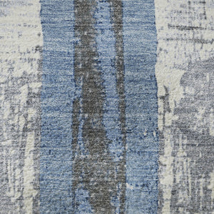 HomeRoots 8' Denim Blue and Gray Striped Washable Round Rug - Durable, Stain-Resistant, UV Protected Design! 706418