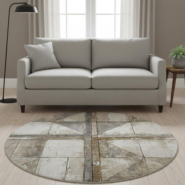 HomeRoots 8' Beige And Gray Geometric Round Rug - Washable, UV Protected, Stain Resistant for High Traffic Areas 706490