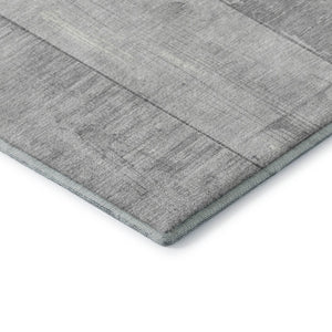HomeRoots 8' Gray and Silver Geometric Round Rug - Washable, Durable, UV-Protected for Modern Living Spaces 706544