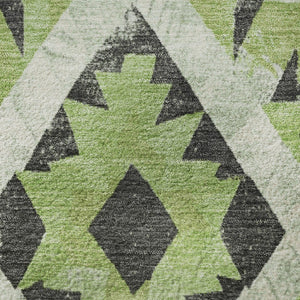 HomeRoots 8' Artichoke Green Southwestern Round Rug - Washable, UV Protected, Durable & Stylish for Any Room 706586
