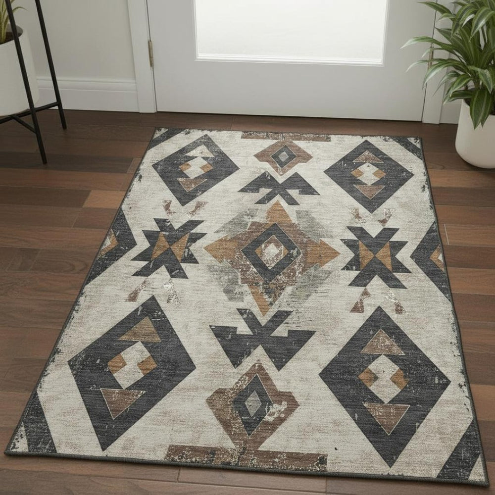 HomeRoots 5' X 8' Beige And Charcoal Southwestern Area Rug – Washable, Stain-Resistant, UV Protected, Durable! 706735