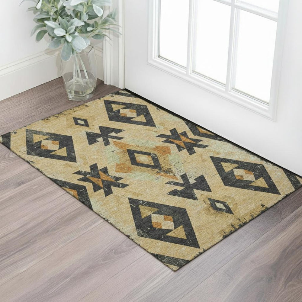 HomeRoots 5' X 8' Gold And Charcoal Southwestern Area Rug - Washable, Stain-Resistant, UV-Protected Charm! 706747