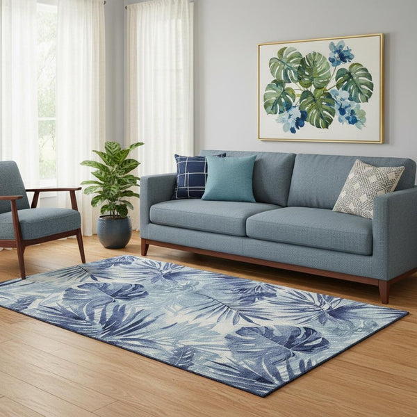 HomeRoots 8' Blue And Ivory Floral Washable Round Rug - Durable, Soft, UV Protected for Homes with Style 706930