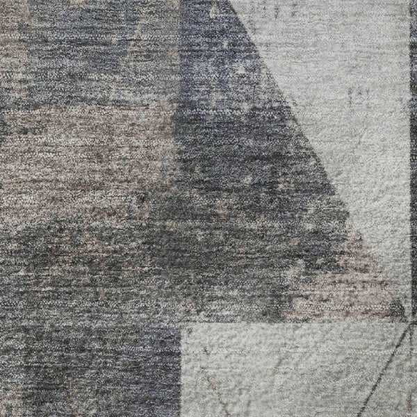 HomeRoots 8' X 10' Gray & Beige Geometric Area Rug - Washable, UV Protected, Durable & Stylish for Homes 706979