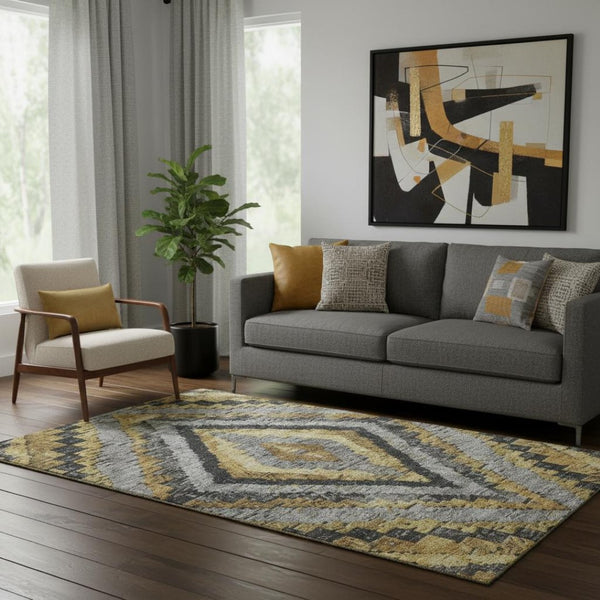 HomeRoots 8' Gold, Charcoal & Gray Diamond Round Rug - Washable, UV Resistant, Durable & Stylish for Any Space 707062