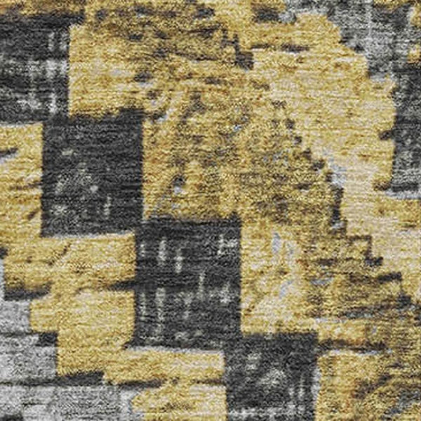 HomeRoots 8' Gold, Charcoal & Gray Diamond Round Rug - Washable, UV Resistant, Durable & Stylish for Any Space 707062