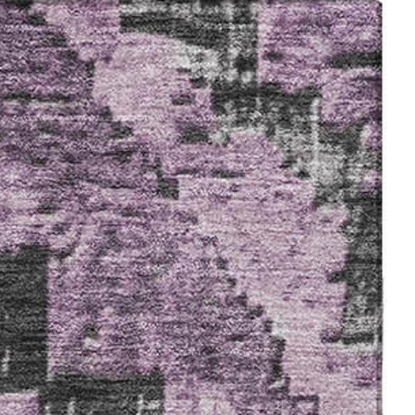HomeRoots 8' Round Rug in Soft Lavender with Charcoal Gray Diamond Pattern - Washable & UV-Protected Design 707074