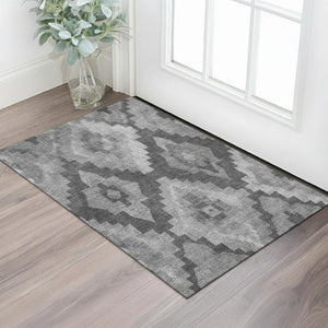HomeRoots 5' X 8' Gray And Silver Ikat Area Rug – Stylish, Washable, UV-Protected for Busy Homes with Kids & Pets 707223