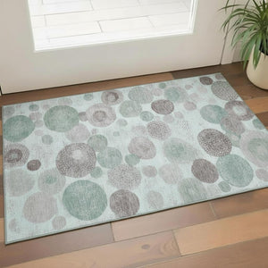 HomeRoots 5' X 8' Stylish Mint Green Geometric Area Rug - Washable, UV Protected, Perfect for Active Homes! 707313