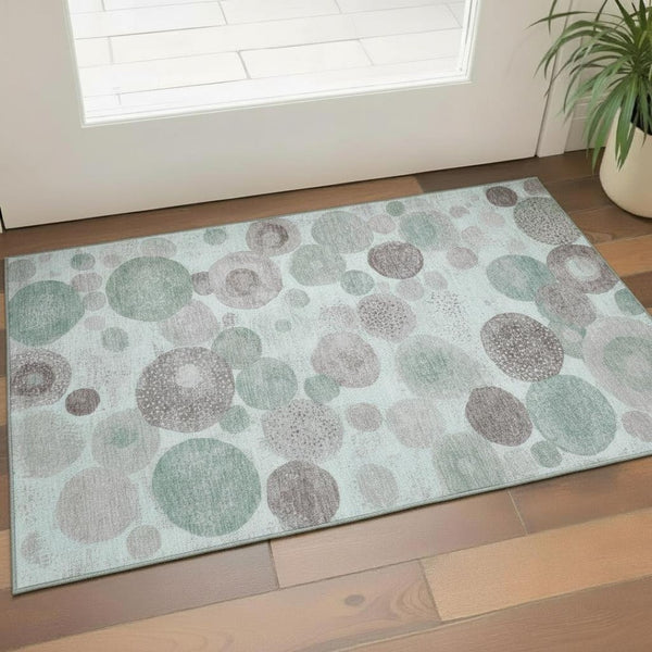 HomeRoots 5' X 8' Stylish Mint Green Geometric Area Rug - Washable, UV Protected, Perfect for Active Homes! 707313