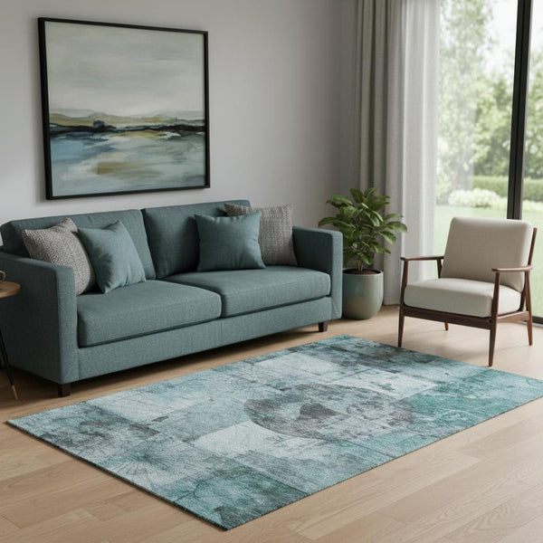 HomeRoots 8' Teal and Gray Geometric Round Rug - Washable, UV-Protected, Non-Slip, Stylish for Any Room 707668