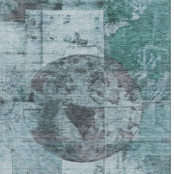 HomeRoots 8' Teal and Gray Geometric Round Rug - Washable, UV-Protected, Non-Slip, Stylish for Any Room 707668