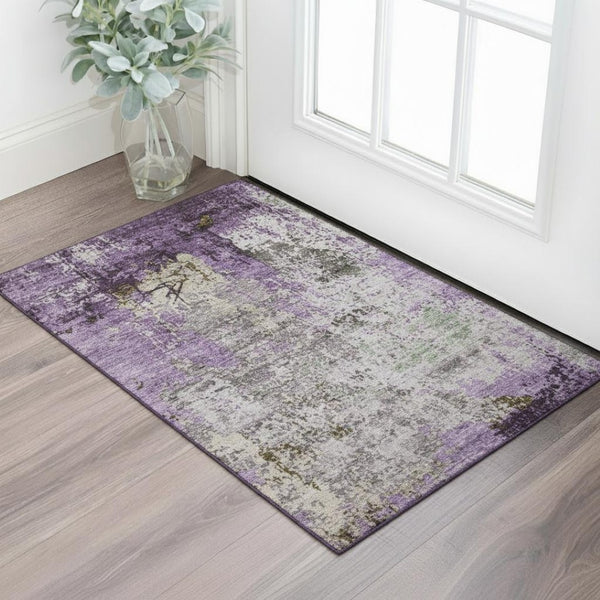 HomeRoots 5' X 8' Contemporary Lavender Gray Abstract Area Rug with UV Protection & Stain Resistance Features 707817
