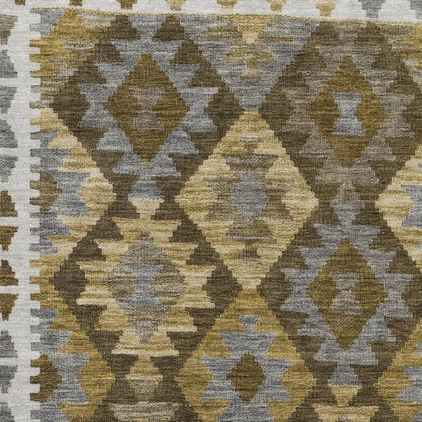 HomeRoots 5' X 8' Brown And Ivory Tribal Area Rug - Washable, UV Protected, Stain Resistant, Pet Friendly Design 707925