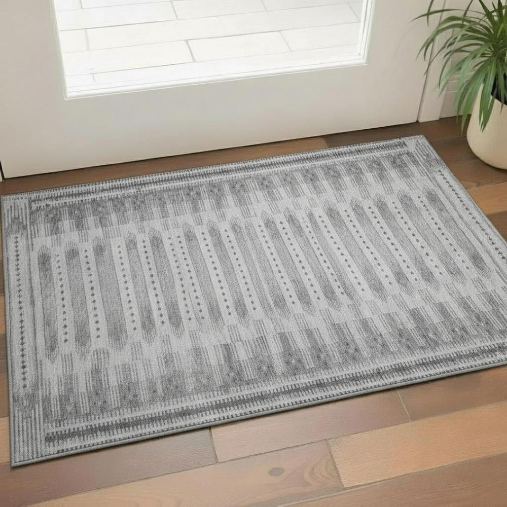 HomeRoots 5' X 8' Geometric Gray & Silver Area Rug - Washable, UV-Protected, Stain-Resistant for Busy Homes 708021