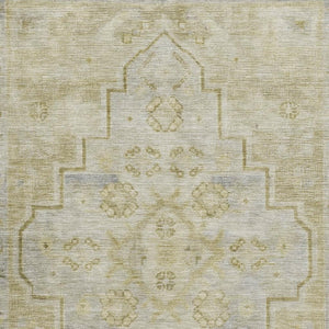 HomeRoots 5' X 8' Gold & Gray Medallion Area Rug - Washable, UV Protected, Stain-Resistant, Durable Design! 708057