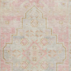 HomeRoots 5' X 8' Pink and Gray Medallion Area Rug – Washable, UV-Protected, Stain-Resistant, Non-Slip Design 708069