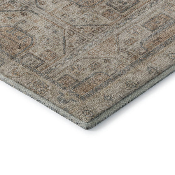 HomeRoots 8' Modern Beige and Gray Geometric Round Rug - Washable, UV-Protected, Stain-Resistant Design 708088