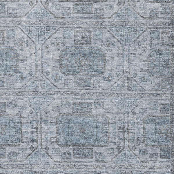 HomeRoots 8' Stylish Blue and Gray Geometric Washable Round Rug with UV Protection for High-Traffic Areas 708094