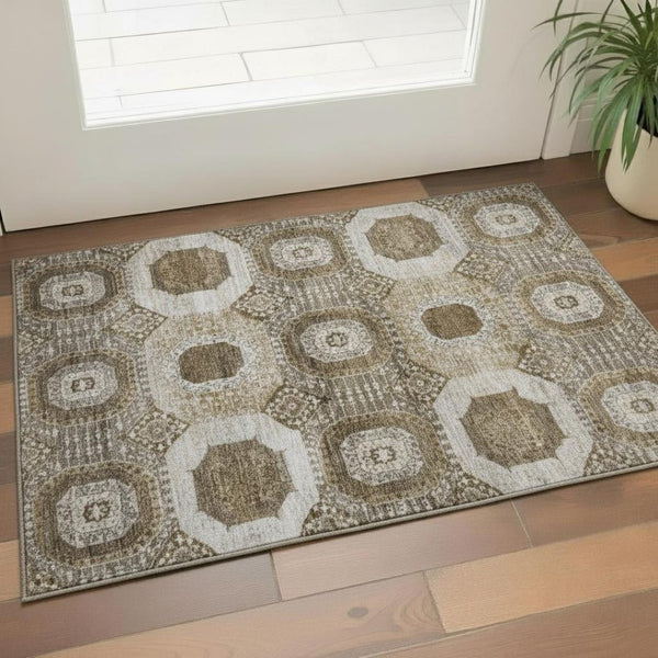 HomeRoots 5' Abstract Geometric Washable Area Rug in Brown, Beige & Taupe with UV Protection for Modern Homes 708297