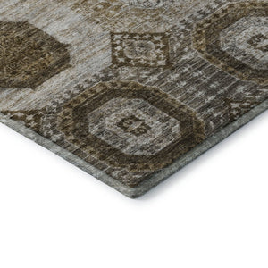 HomeRoots 8' Round Washable Rug in Brown, Beige & Taupe - Modern Geometric Design with UV Protection & Durability 708298