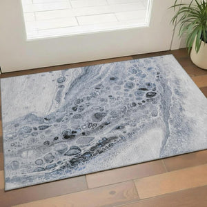 HomeRoots 5' Blue Gray & Silver Abstract Washable Area Rug - Durable, UV-Protected & Stylish for Any Room 708555