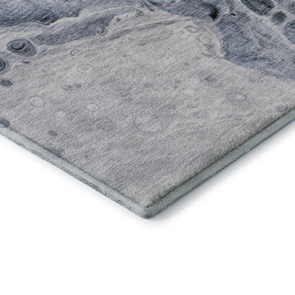 HomeRoots 8' Stylish Blue-Gray & Silver Abstract Round Rug – Washable, UV-Protected, Perfect for Modern Homes! 708556
