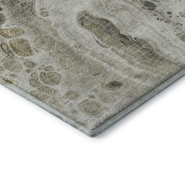 HomeRoots 5' X 8' Stylish Taupe Gray & Silver Abstract Area Rug - Washable, UV-Protected, Durable Design! 708579