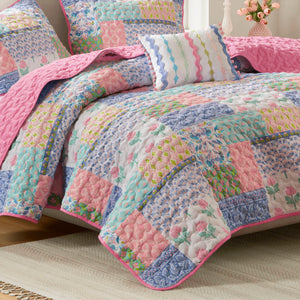 English Elm 4-Piece Full/Queen Quilt Set Pink Floral Coverlet with 2 Shams & Throw Pillow, Soft Microfiber Comfort B035P408452