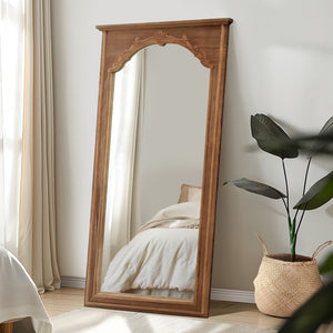 HomeRoots Gold Full-Length Mirror with Arched Design - Elegant Aluminum Frame, Versatile Mounting & Premium Glass 708737