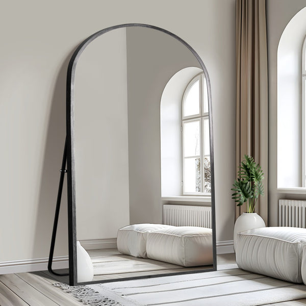 HomeRoots Silver Ornate Freestanding Accent Mirror with Arched Design - Elevate Your Space with Style! 708751