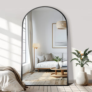 HomeRoots Silver Ornate Freestanding Accent Mirror with Arched Design - Elevate Your Space with Style! 708751