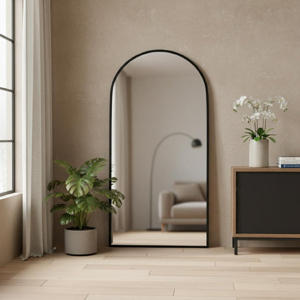 HomeRoots Silver Ornate Freestanding Accent Mirror with Arched Design - Elevate Your Space with Style! 708751