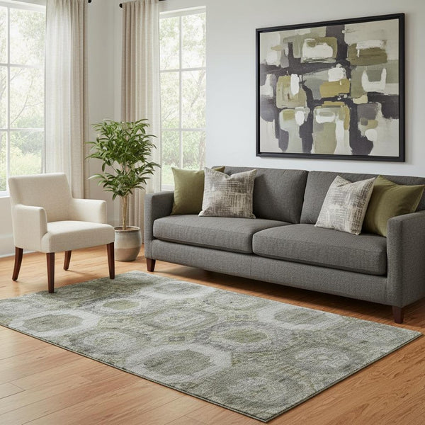HomeRoots 8' Stylish Pewter Gray and Beige Abstract Round Rug - Washable, UV-Protected, Ideal for High-Traffic Areas 708967
