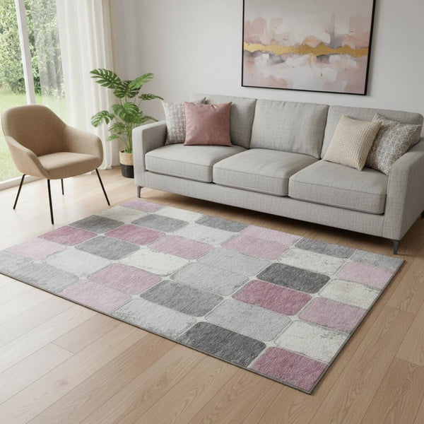 HomeRoots 8' Contemporary Blush Gray & Silver Geometric Washable Round Rug with UV Protection & Stain Resistance 709105