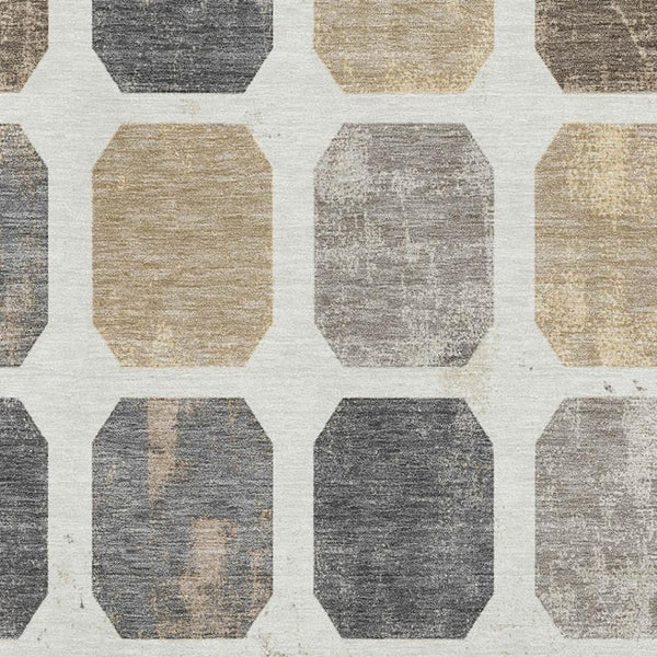 HomeRoots 5' Geometric Area Rug in Ivory, Beige & Gray – Washable, UV-Protected, Stain-Resistant & Stylish! 709200