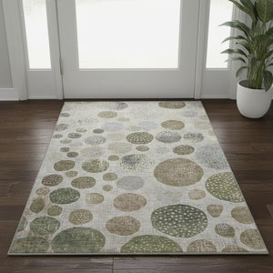 HomeRoots 5' X 8' Taupe Beige & Ivory Geometric Area Rug - Washable, Stain Resistant & UV Protected for Homes 709248