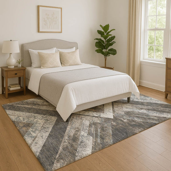 HomeRoots 8' Brown Gray Ivory Geometric Washable Round Rug - Durable, UV Protected, Perfect for High Traffic Areas 709285