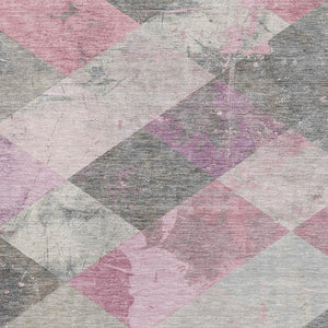 HomeRoots 5' X 8' Blush Gray Silver Geometric Area Rug - Washable, UV Protected, Stain Resistant & Non-Slip! 709302